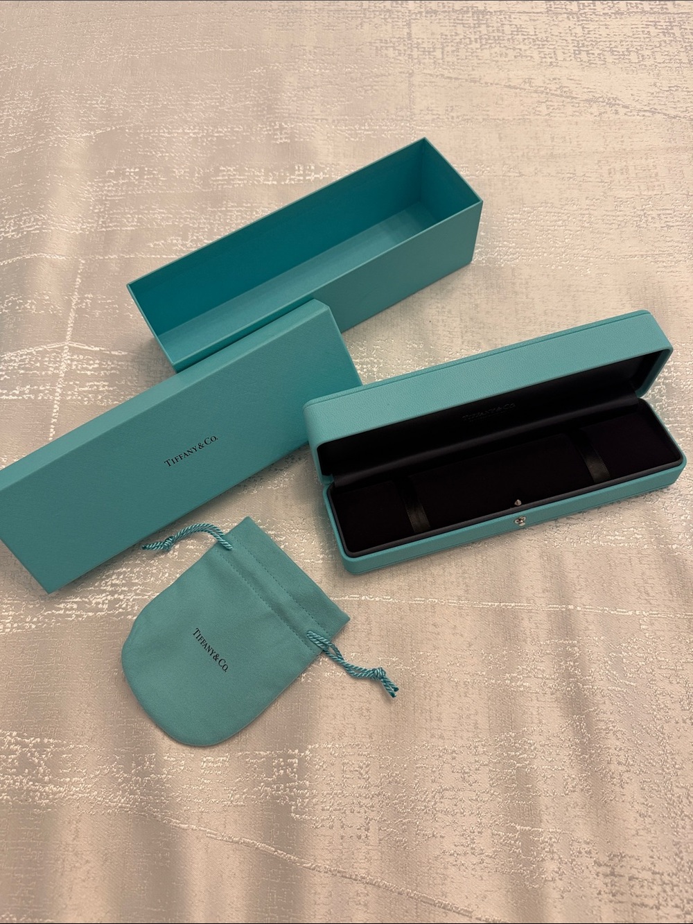 Tiffany &co jewelry box for bracelet. Comes with everything in the picture.